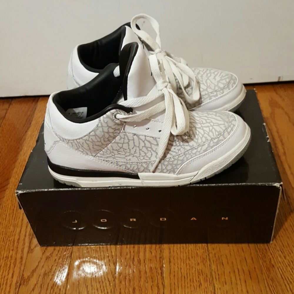 🔴🔴Jordan Retro 3 (PS)⤵$180🔴🔴